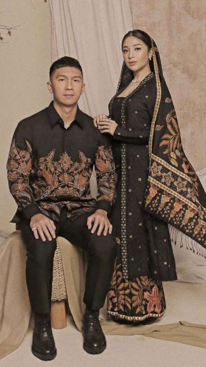 Menuju Halal! Intip Manisnya Foto Prewedding Nikita Willy