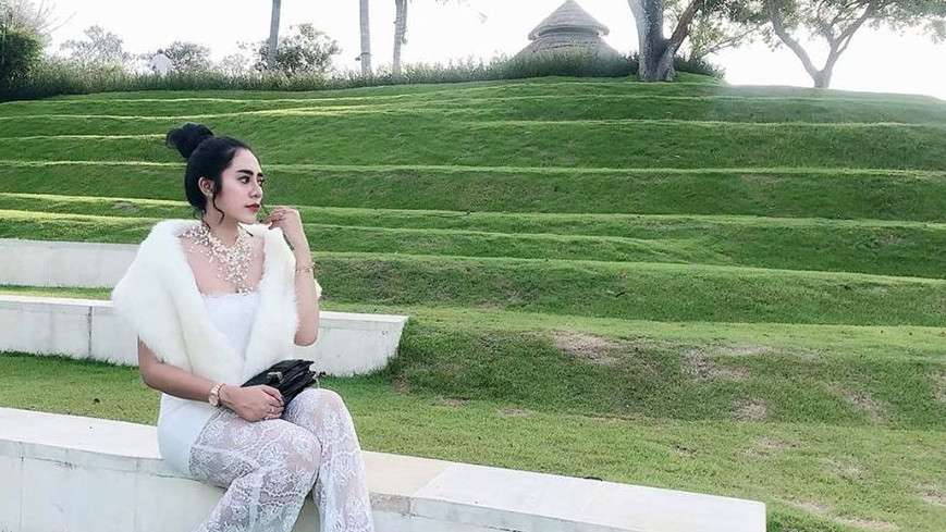 Mengenal Sosok Vernita Syabilla yang Ramai Disorot