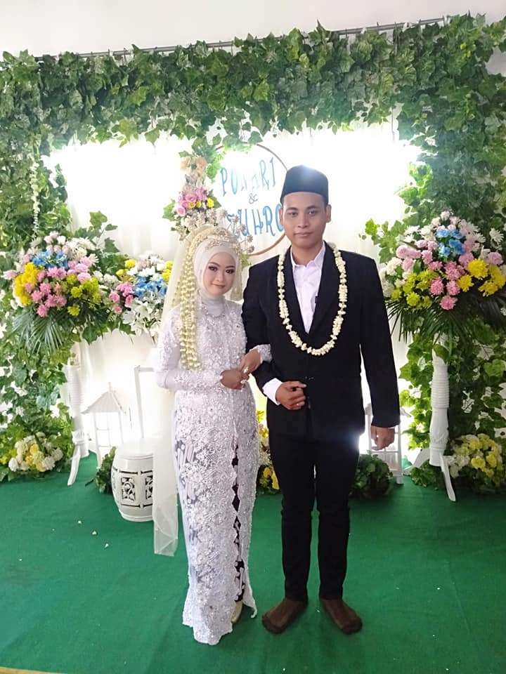 Potret Ponari 'Dukun Cilik', Baru Nikah & Istrinya Cantik Lho!