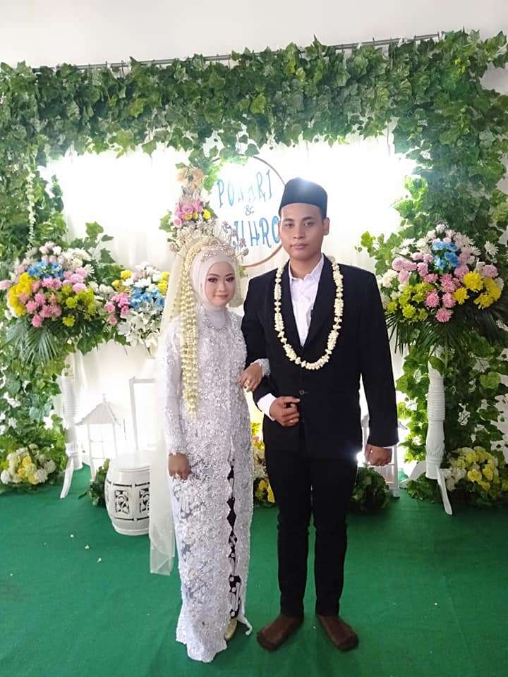 Potret Ponari 'Dukun Cilik', Baru Nikah & Istrinya Cantik Lho!