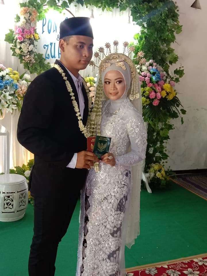 Potret Ponari 'Dukun Cilik', Baru Nikah & Istrinya Cantik Lho!