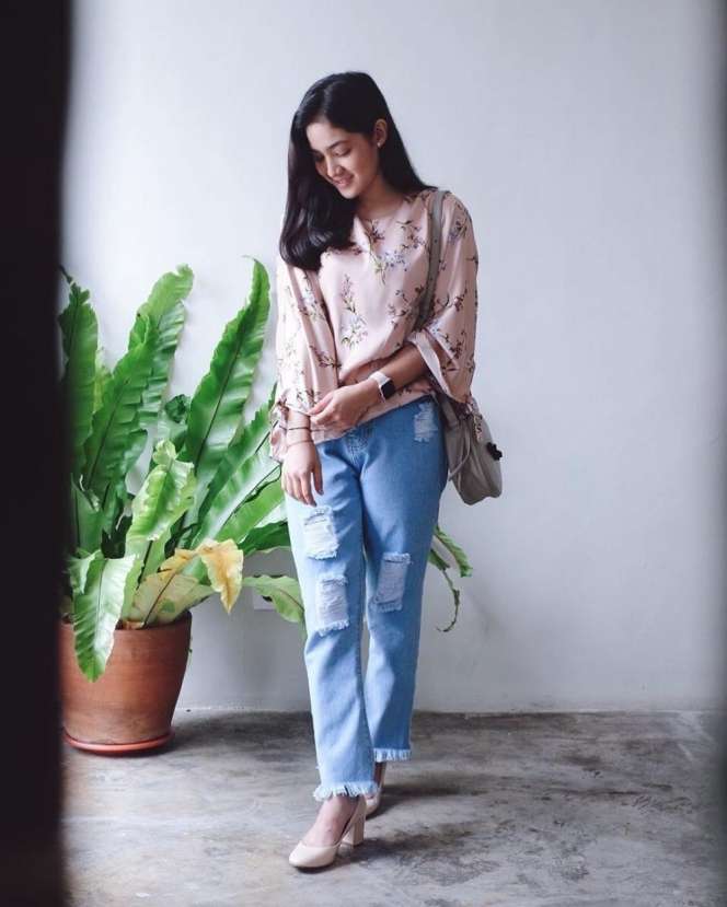 Mengintip Pesona Cut Syifa, Bukti Cantiknya Gak Kaleng-kaleng!
