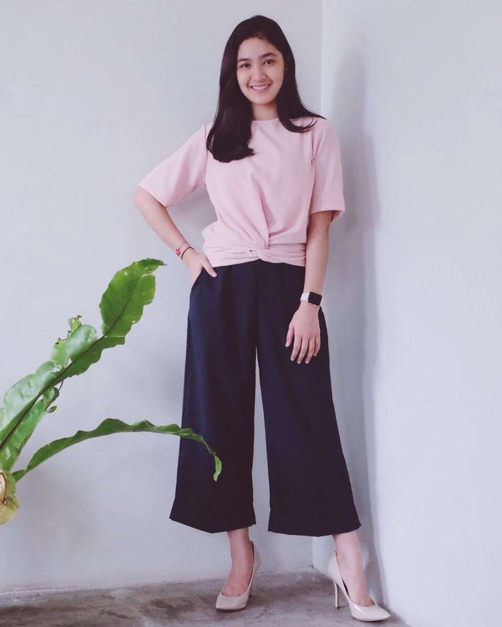 Mengintip Pesona Cut Syifa, Bukti Cantiknya Gak Kaleng-kaleng!