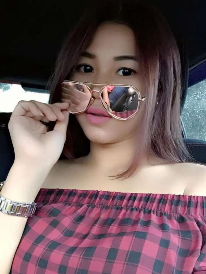 Pesona Cantik Gita Reysa, Istri Bopak Castello, Beda 28 Tahun!