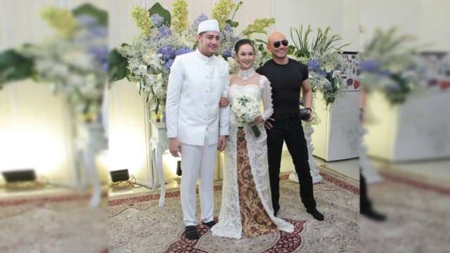 Tegar Banget! Potret 6 Seleb yang Datang ke Nikahan Mantan