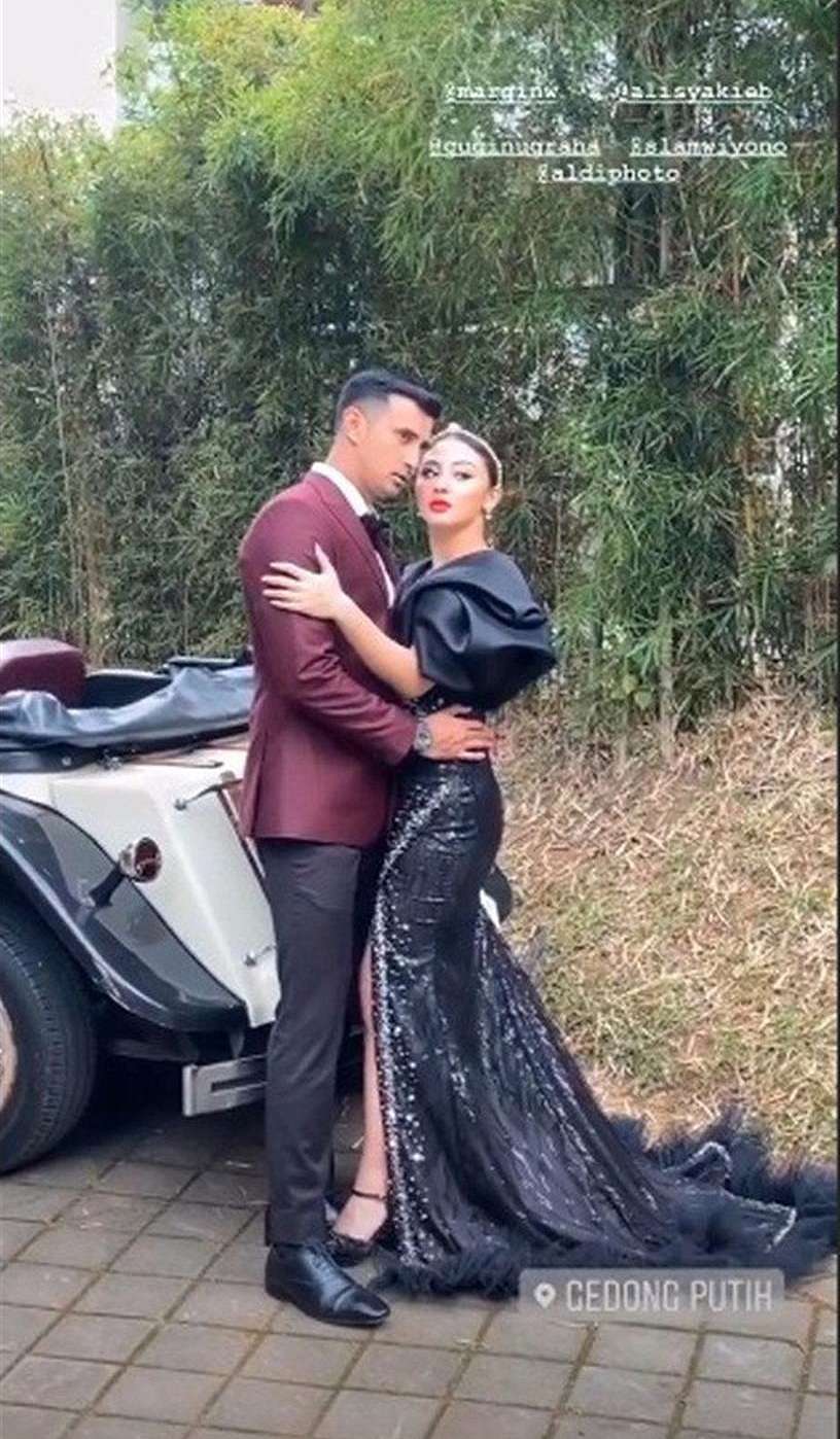 Sweet Banget! Lihat Potret Prewedding Ali Syakieb & Kekasih