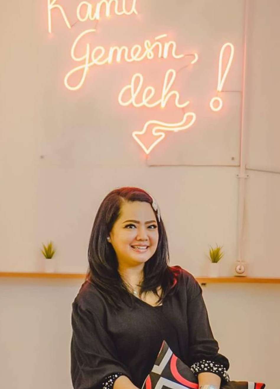 Gak Mesti Kurus, 5 Seleb Ini Tetap Cantik Usai Melahirkan