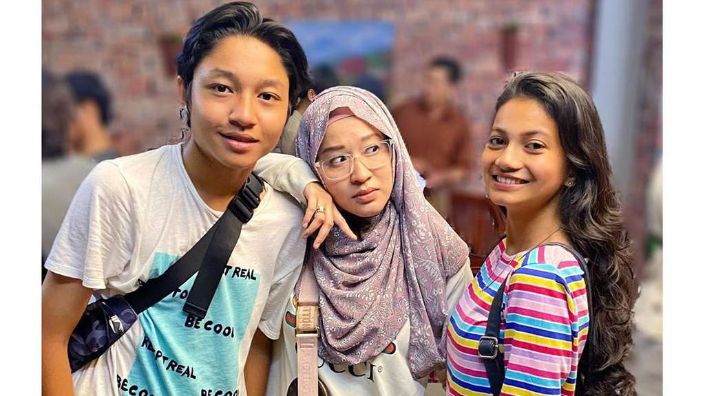 Potret Tatapan Judes Okie Agustina pada Kekasih Keisha Alvaro