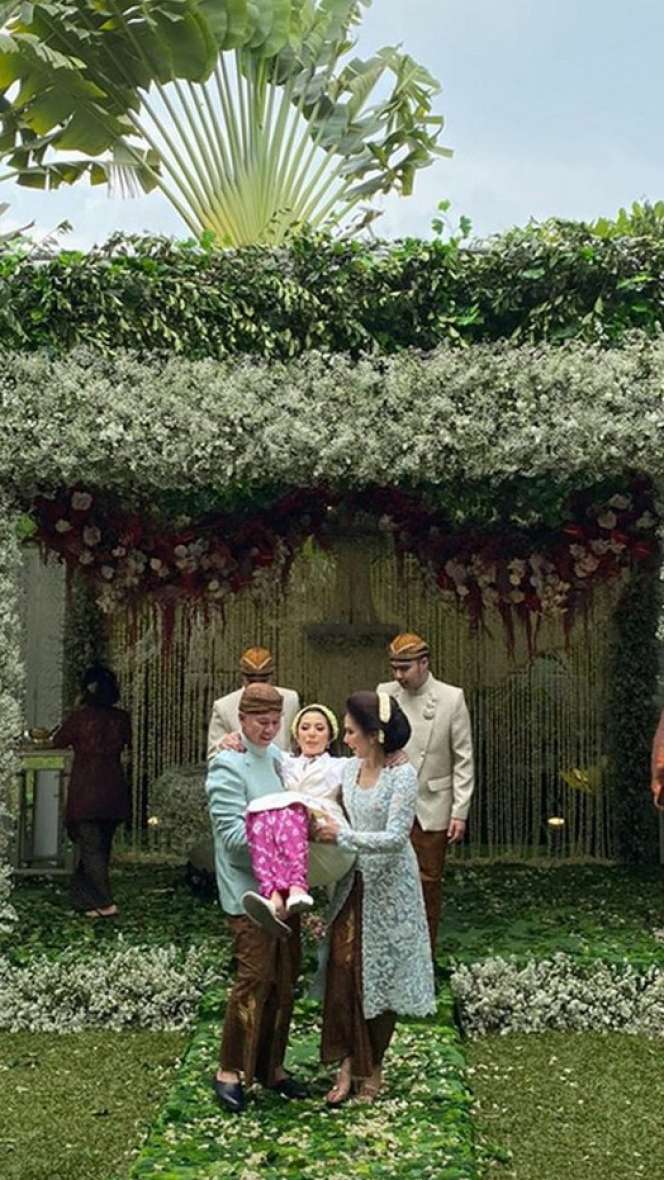 Khidmat, Intip Momen Siraman Arya Bakrie dan Vannya Istarinda