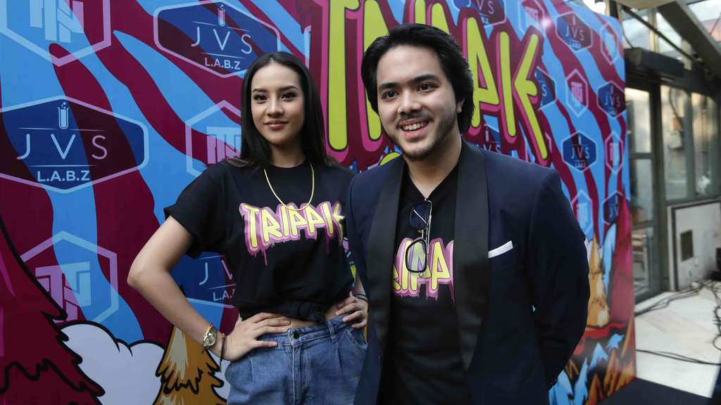 Serius Bisnis Vape, Intip Pesona Kecantikan Anya Geraldine