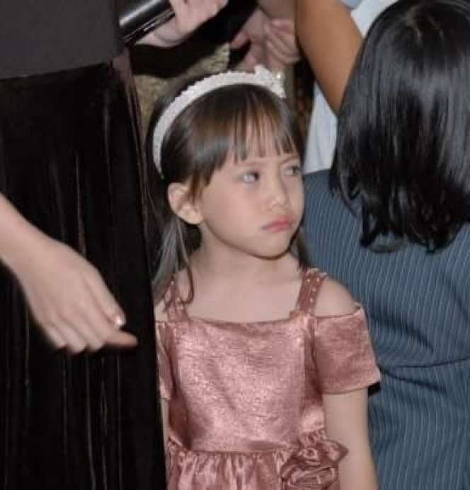 Mengintip Potret Adhisty Zara Sebelum Tenar, Imut dan Gemasin!