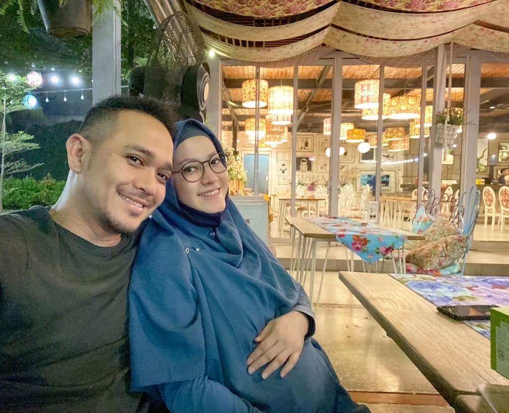 Penantian 6 Tahun, Potret Lyra Virna Jelang Melahirkan