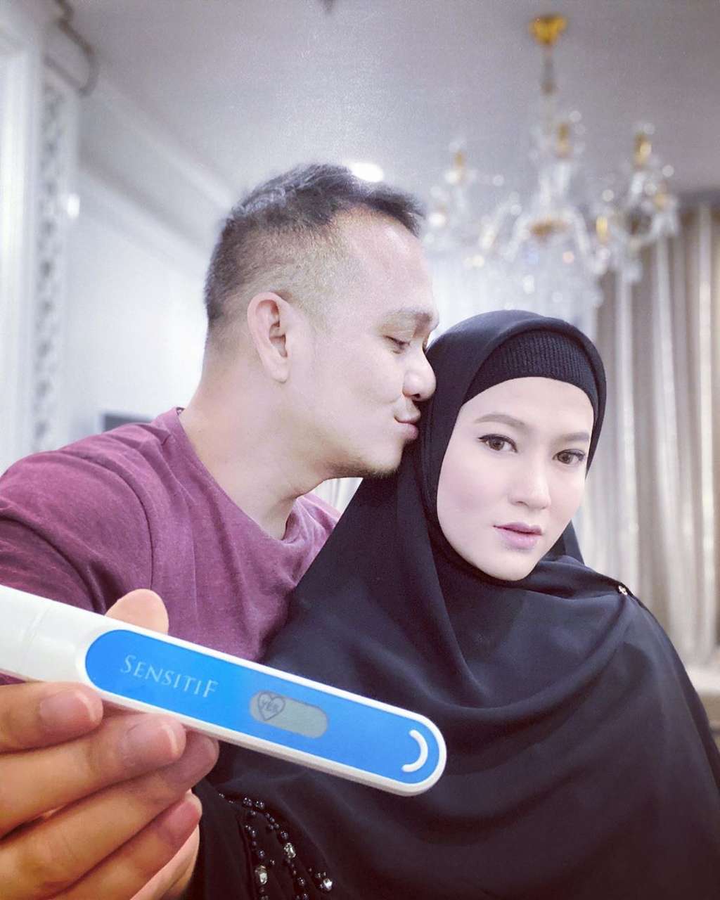 Penantian 6 Tahun, Potret Lyra Virna Jelang Melahirkan