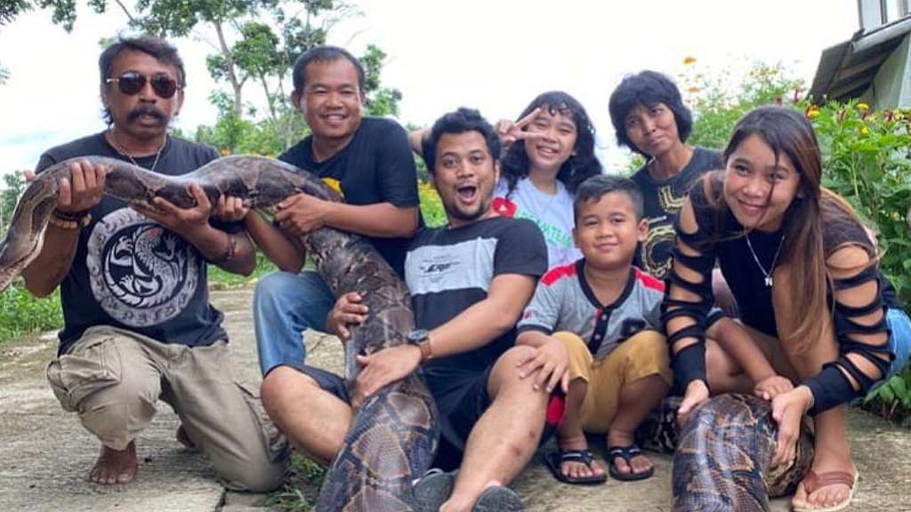 Intip Kecantikan Nenty Estevany, Istri Panji Petualang
