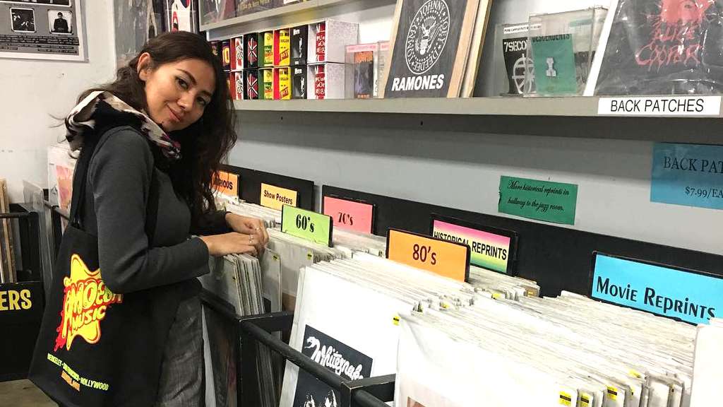 Mengintip Pesona Istri Drummer Indonesia, Cantik Memesona!