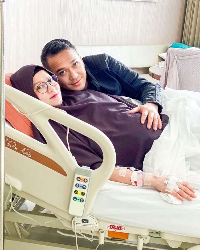 Potret Menggemaskan Anak Pertama Lyra Virna & Fadlan Muhammad
