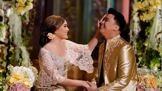 Potret Billy & Amanda Manopo Pakai Baju Pengantin, Heboh!