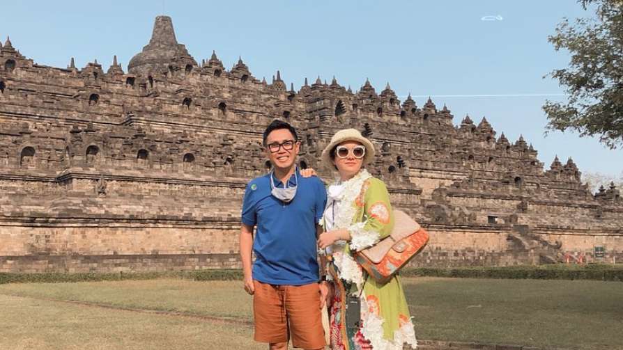 Menikah Lebih 10 Tahun, 5 Pasangan Seleb Ini Tetap Harmonis