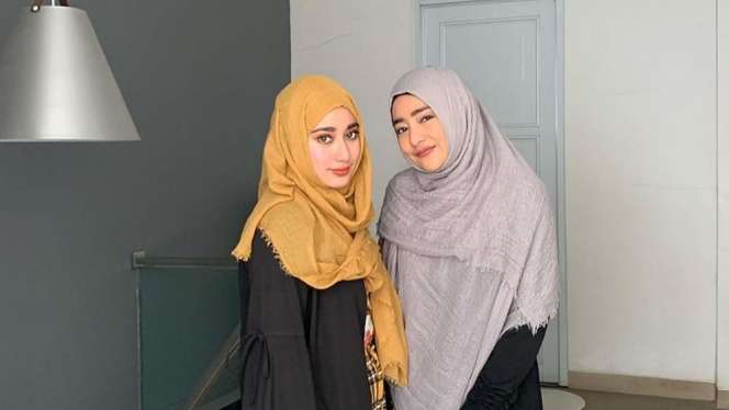 Potret Cantiknya Putri Cindy Fatikasari, Senyumnya Adem Banget