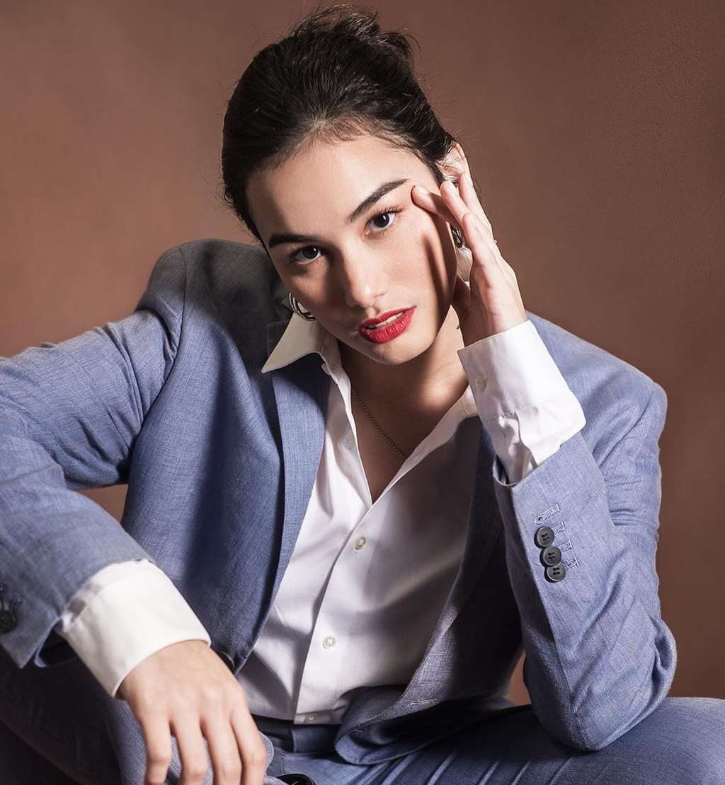 5 Gaya Pemotretan Mentari De Marelle, Pesonanya Bikin Cinta!