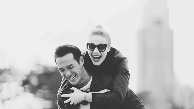 5 Artis Tampan yang Nikahi Cewek Bule, Jodoh Lintas Negara