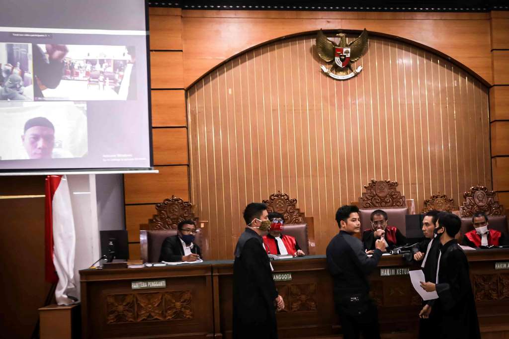 Digelar Virtual, Ini Momen Suasana Persidangan Vicky Prasetyo