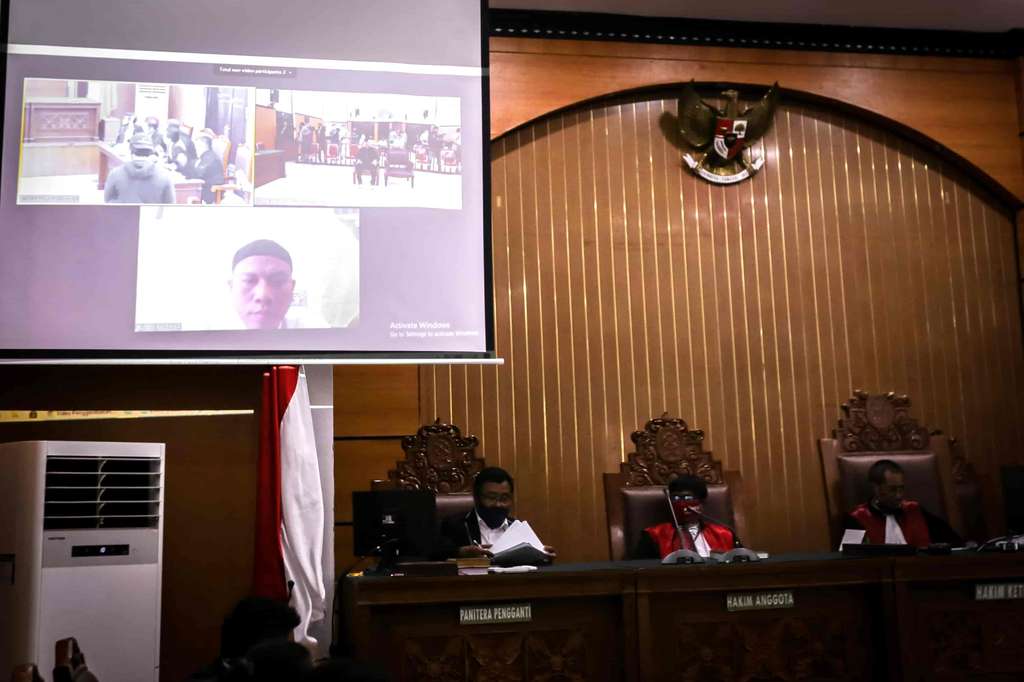 Digelar Virtual, Ini Momen Suasana Persidangan Vicky Prasetyo