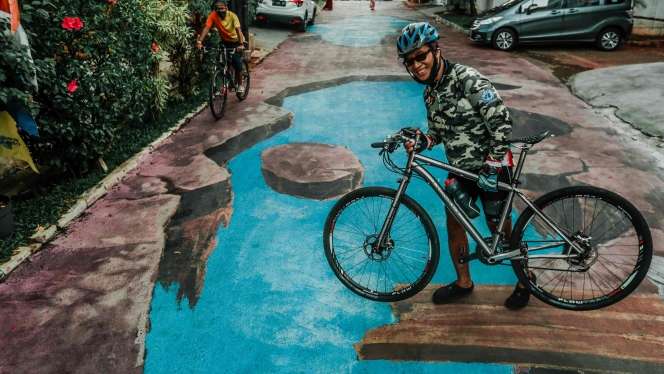 Mengintip Warna-Warni Mural 3D di Jalanan Cilandak, Keren!