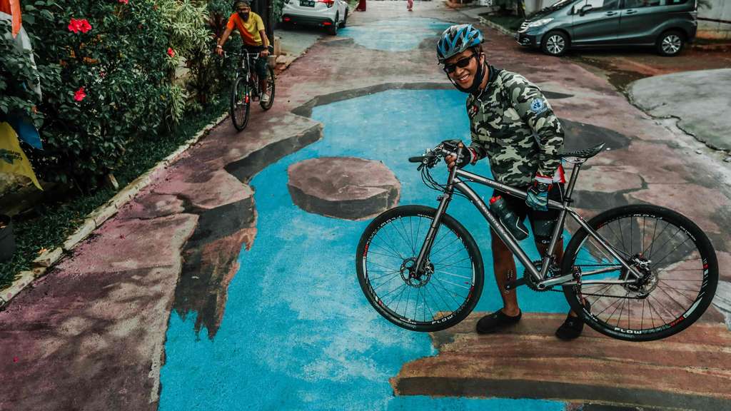 Mengintip Warna-Warni Mural 3D di Jalanan Cilandak, Keren!