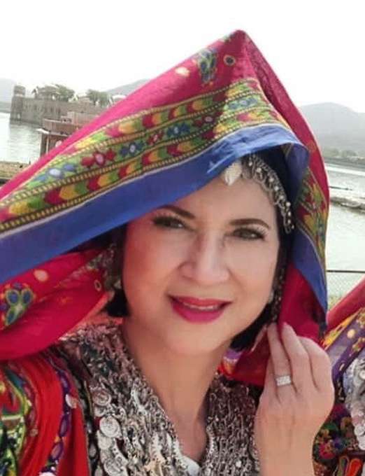 Tak Pernah Terekspos, Ini Sosok Ibu Tiri Nagita Slavina