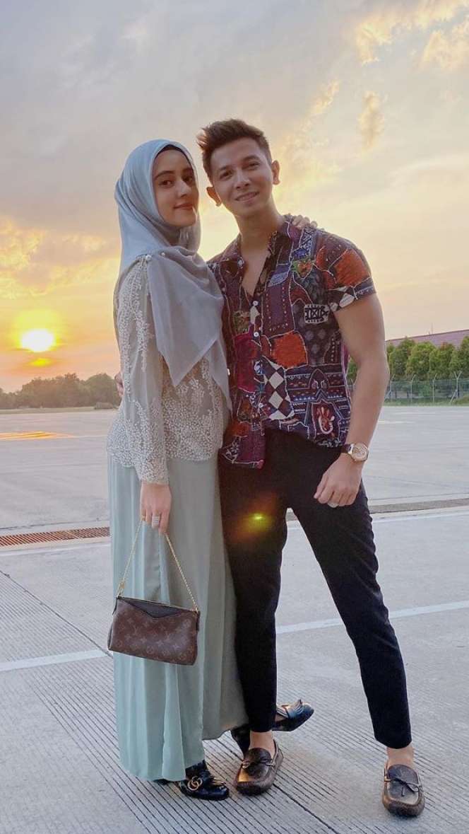 Potret Pilu Wajah Terpukul Fairuz A Rafiq Usai Keguguran