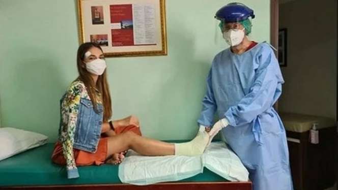 Potret Kaki Tulang Luna Maya Retak, Sampai Ditangani Profesor