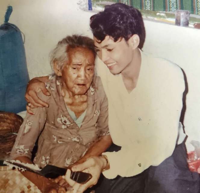 Foto Lawas Limbad Sebelum Terkenal, Tahun 93 Kayak Oppa Korea!