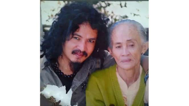 Foto Lawas Limbad Sebelum Terkenal, Tahun 93 Kayak Oppa Korea!