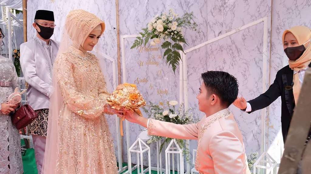 Penampilan Terbaru Rizky DA2 di Tengah Prahara Rumah Tangganya