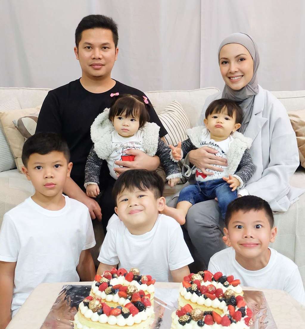 5 Seleb Indonesia yang Dikaruniai Anak Kembar, Gemas Abis!