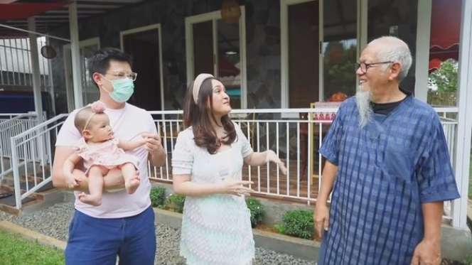 Momen Sang Ayah Masih Berharap Shandy Aulia Mendapat Hidayah