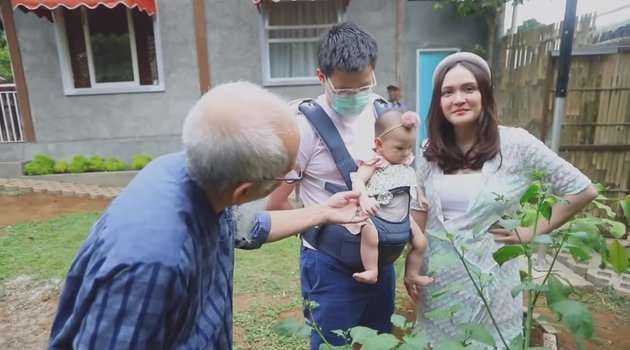 Momen Sang Ayah Masih Berharap Shandy Aulia Mendapat Hidayah
