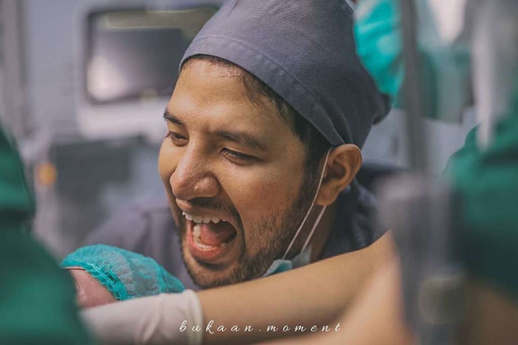 8 Potret Momen Haru Persalinan Irish Bella, Penuh Air Mata