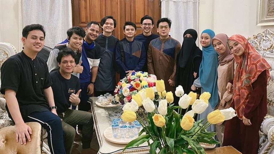 5 Potret Personel ADAM, Group Vokal Islami Masa Kini