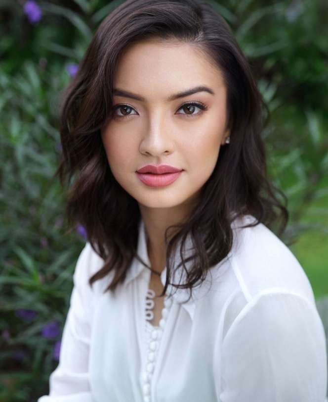 5 Seleb Cantik Ini Punya Bibir Seksi Nan Sensual, Mengagumkan!