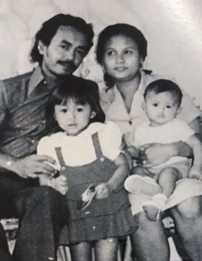 Mengintip Foto Lawas Krisdayanti, Dari Balita Hingga Jadi Diva