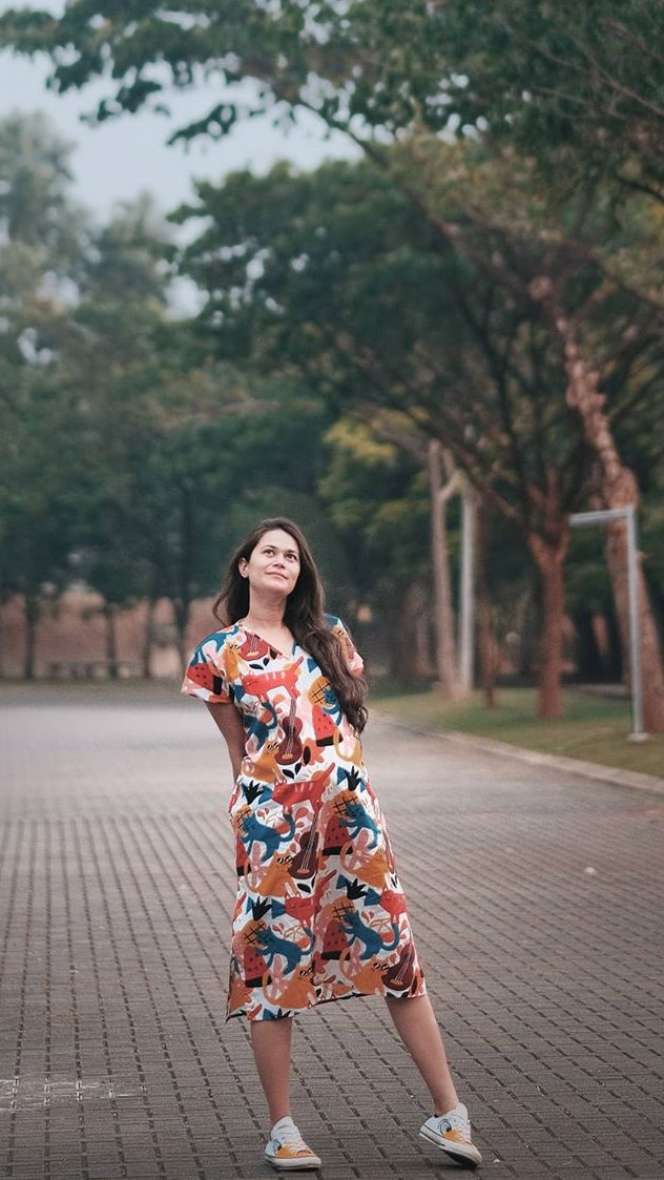 Gaya 5 Seleb Pamer Baby Bump, Cantiknya Nggak Memudar!