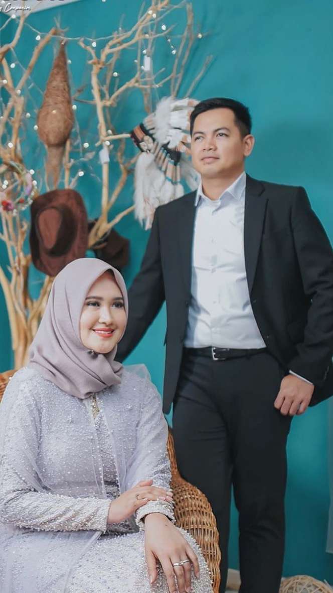 Ketemu Jodoh di Pesawat, 5 Seleb Pria Ini Nikahi Pramugari
