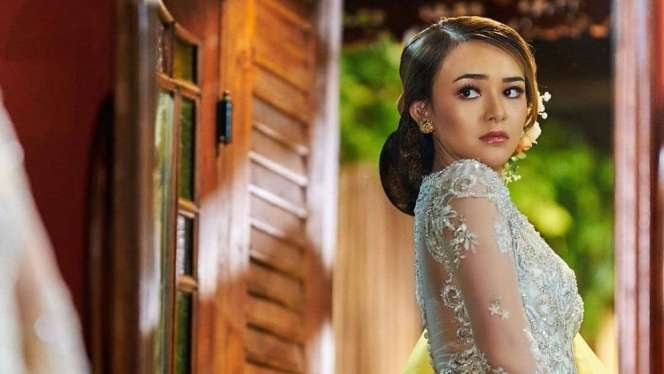 Potret Cantiknya 5 Seleb Pakai Sanggul, Bak Putri Keraton!