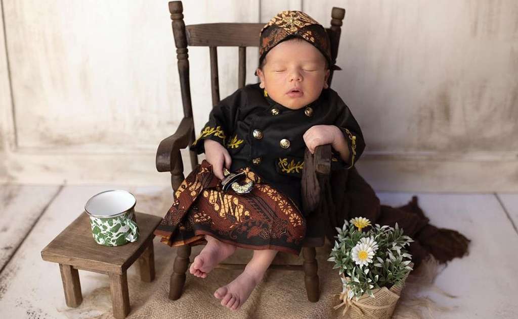 Gemasin! Potret Imut Baby Saka, Putra Pertama Andhika dan Ussy