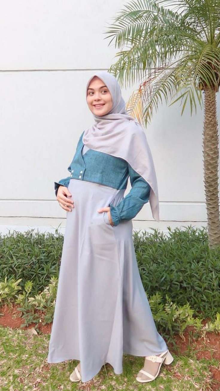 5 Potret Cantiknya Vebby Palwinta Saat Tunjukkan Baby Bump