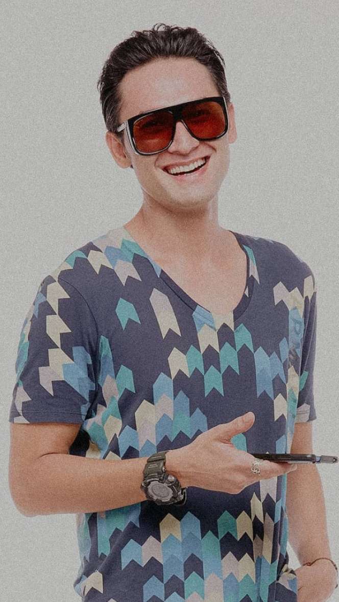 Pesona 5 Seleb Pria Berdarah Belanda, Ganteng-ganteng Banget!