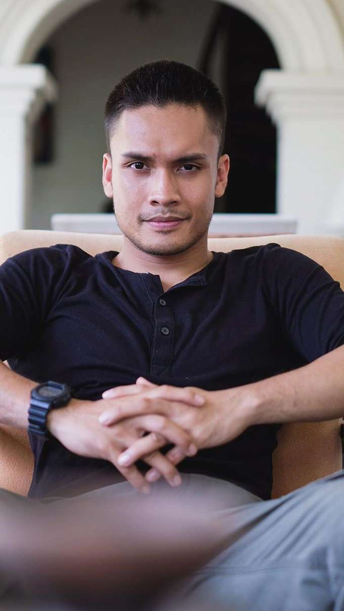 Pesona 5 Seleb Pria Berdarah Belanda, Ganteng-ganteng Banget!