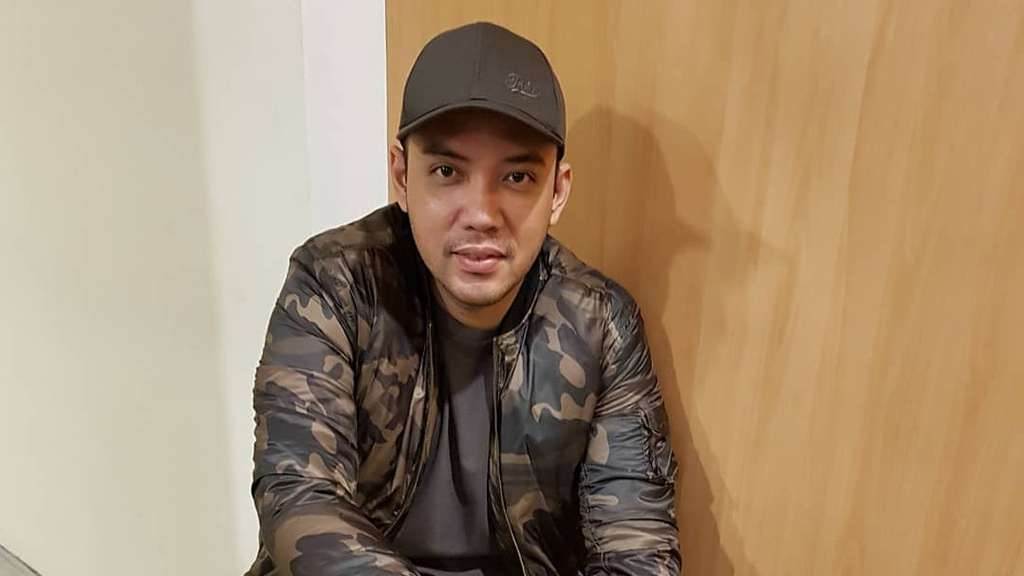 Temukan Makna Islam, 5 Seleb Pria Ini Memutuskan Jadi Mualaf